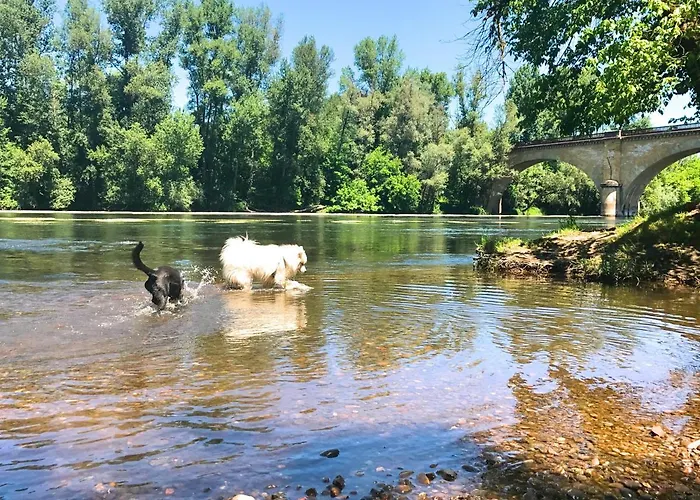 Maison La Mouline بيت للعطل